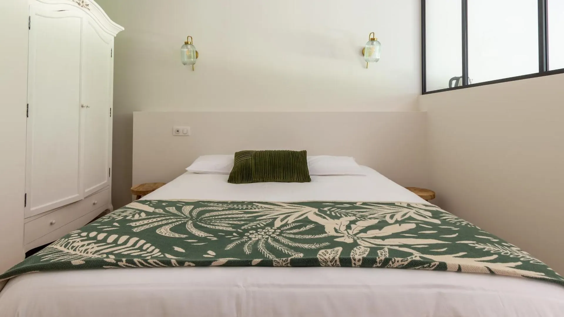 Hotel La Cachette De Nina- Madame Reve - Saint-Girons Сен-Жирон
